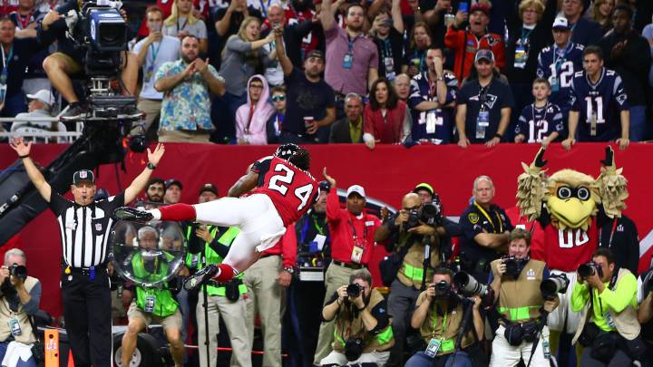 Devonta Freeman sufre a los twitter trolls por la Super Bowl