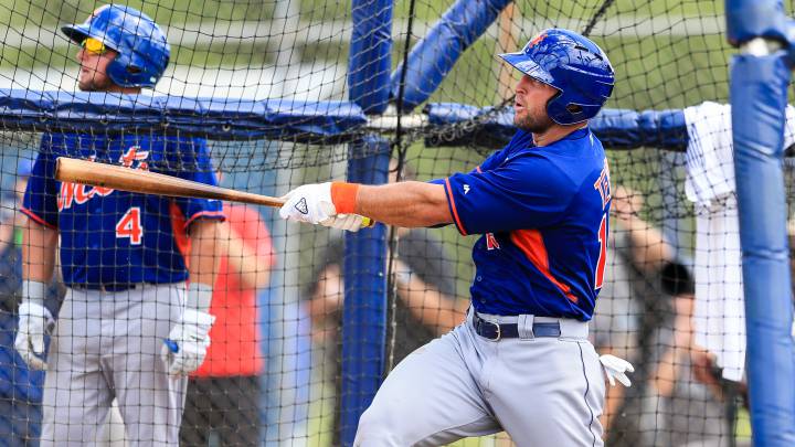 Los Mets promueven a Tim Tebow a Clase-A alta