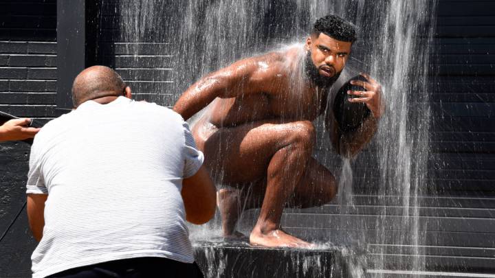 Ezekiel Elliott posando para ESPN.