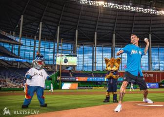 Ángel Di María lanza el primer pitcheo de los Miami Marlins