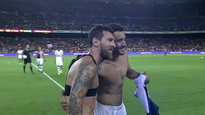 El Barça golea al Chapecoense en el Joan Gamper