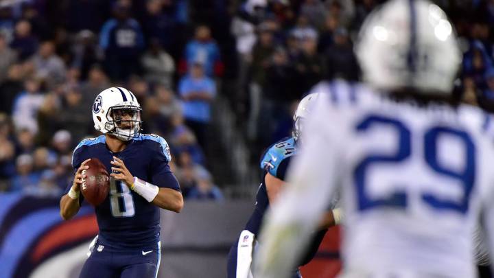 Mariota reaparece y comanda triunfo de Titans sobre Colts