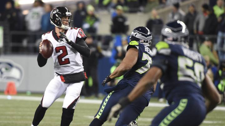 Los Seahawks se autodestruyen y pierden en casa ante Falcons