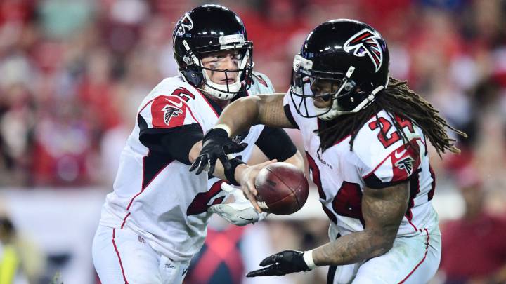 Falcons evita varios balazos para derrotar a los Buccaneers