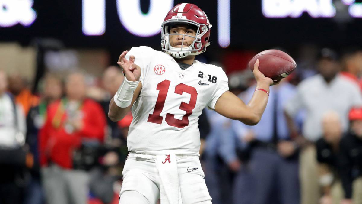 Tua Tagavoila rescata a Alabama Crimson Tide