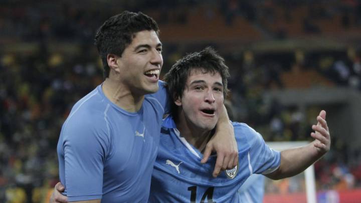 Nicolás Lodeiro trata de convencer a Luis Suárez de llegar a la MLS