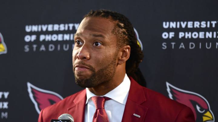 Larry Fitzgerald: Decidiré en una semana o dos