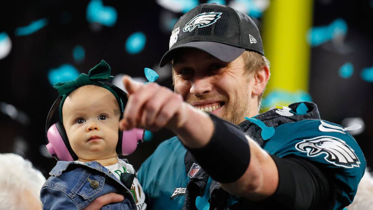 Google: Nick Foles es el nuevo dueño de los New England Patriots