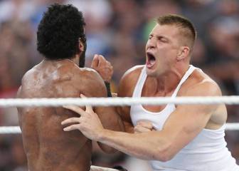 Rob Gronkowski dejaría la NFL para unirse a la WWE