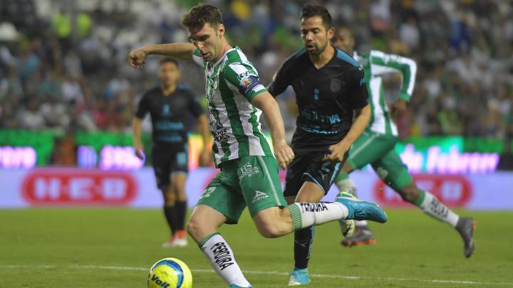 León rescató el empate ante un Querétaro con 10 jugadores
