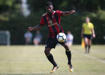El estadounidense Zyen Jones fichó con el Schalke 04