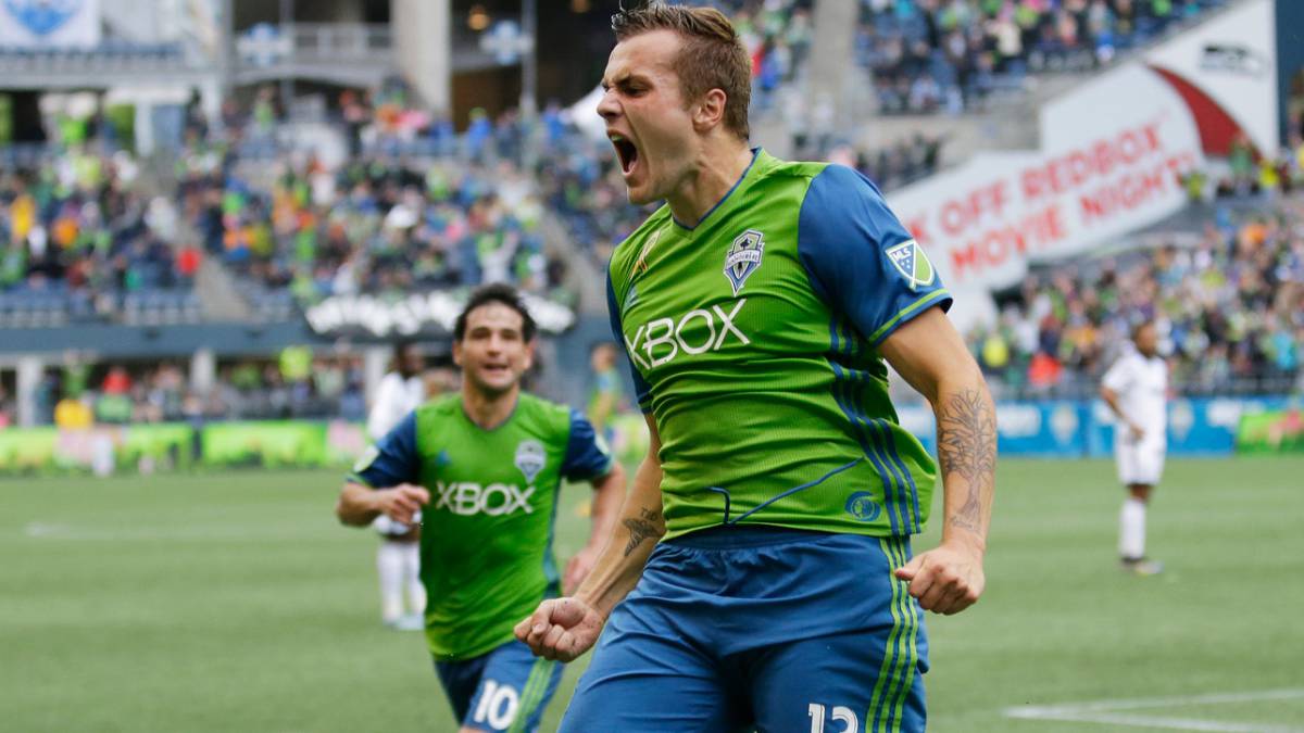 Carlos Vela da asistencia y gana en debut en la MLS