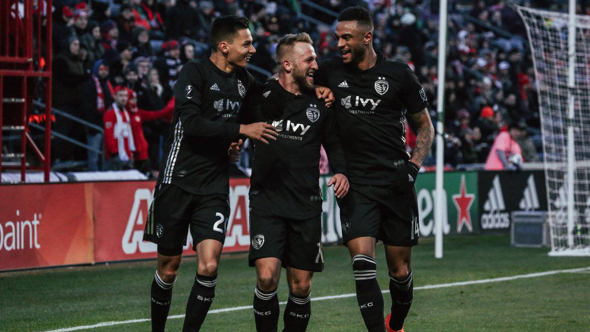 Felipe Gutiérrez se lució y le dio la victoria al Kansas City