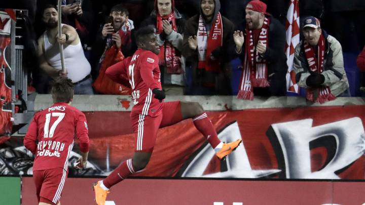 NY Red Bulls aplastó a los Timbers con doblete de Rivas