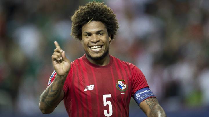 El defensor del Seattle Sounders y seleccionado con el combinado canalero fue condecorado este jueves en el marco de la Gala Olímpica de Panamá.