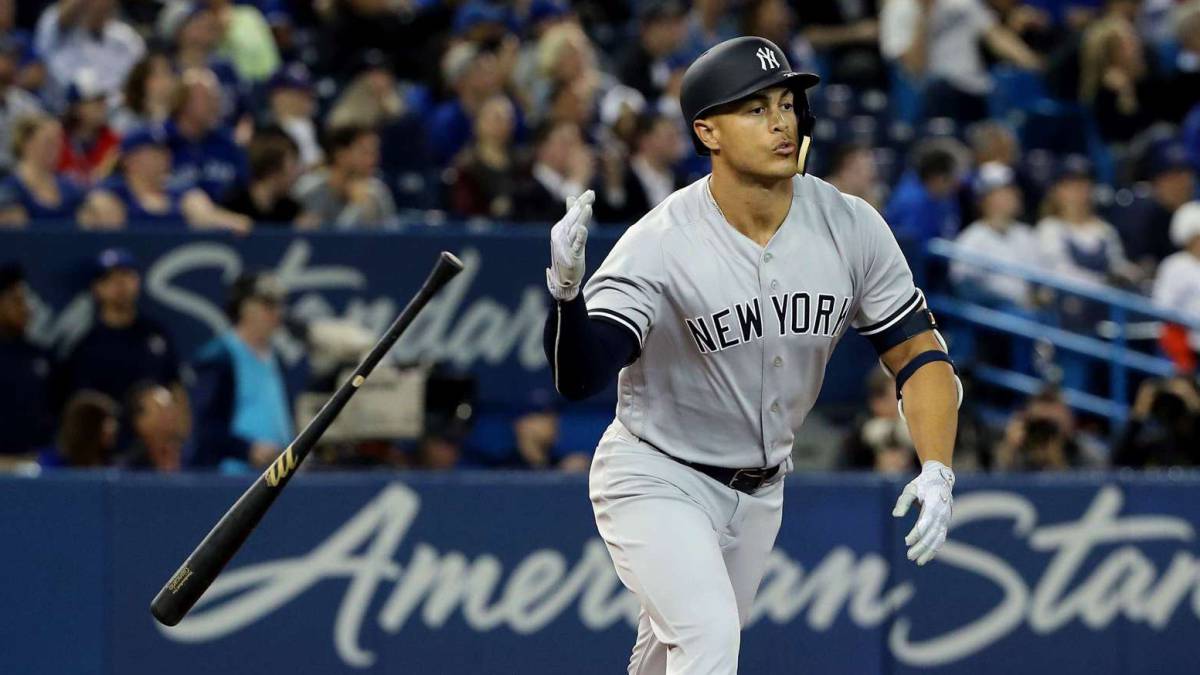Stanton se estrenó con Yankees por todo lo alto Stanton se estrenó con Yankees por todo lo alto