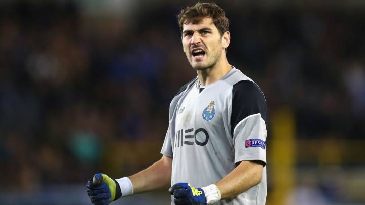 Héroes dentro y fuera de la cancha: Iker Casillas