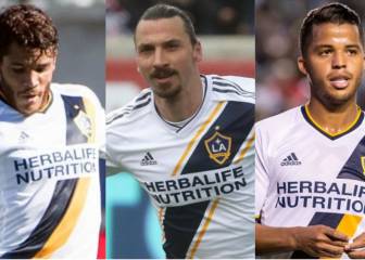 Zlatan, harto de que le pregunten por Jonathan y Giovani
