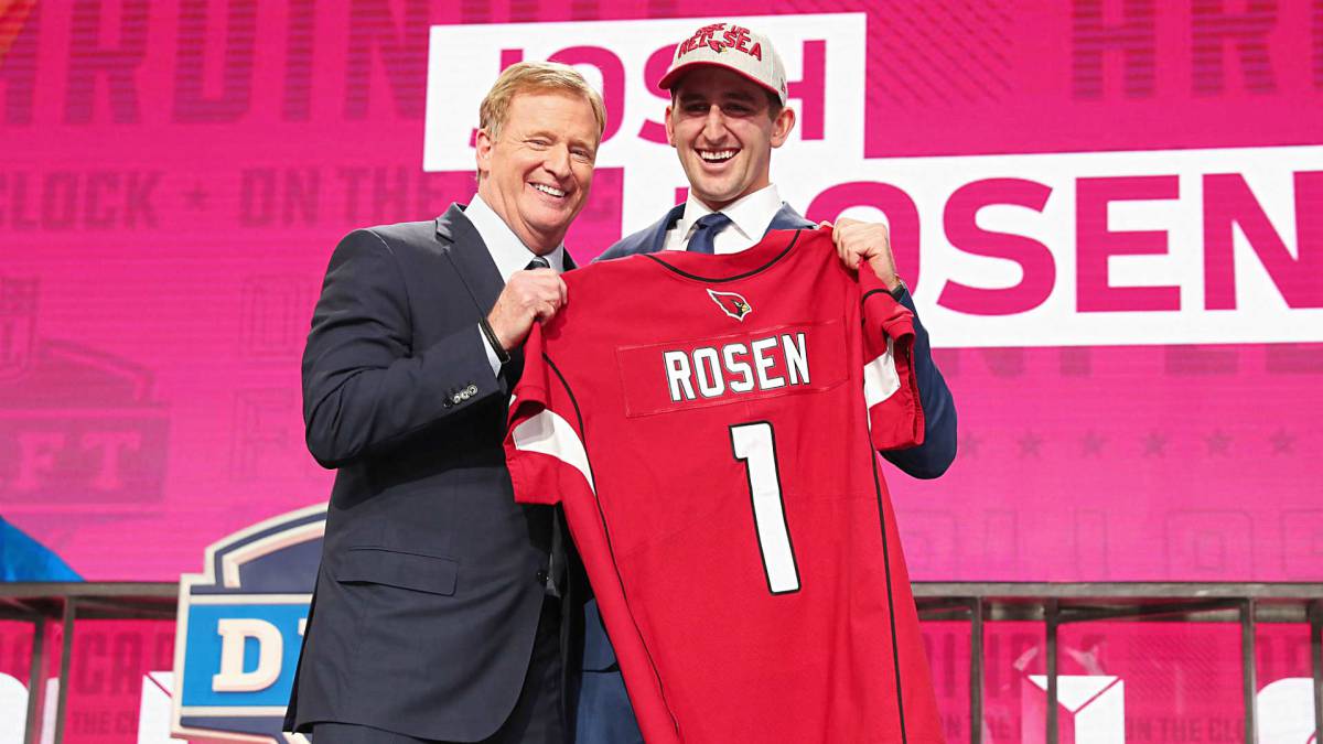 Primeras selecciones firman contratos en la NFL