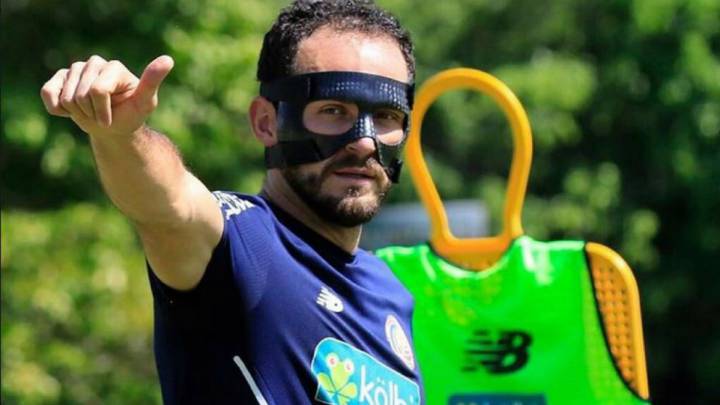 Marco Ureña regresa a los entrenamientos con Costa Rica