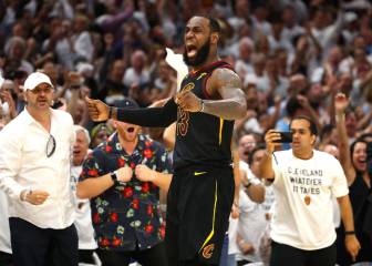 LeBron se viste de héroe para mandar serie a siete juegos