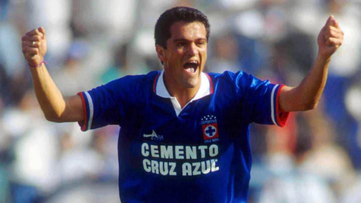 ¿Qué fue de Carlos Hermosillo?