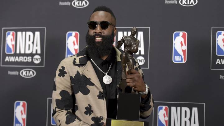 Este lunes en los NBA Awards, el elemento de los Houston Rockets se consagró con dicha distinción individual, la cual buscaba desde hace varios meses.
