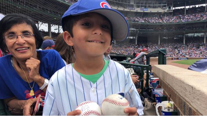 Javy Baez y su gran acción con un niño al que le "robaron"