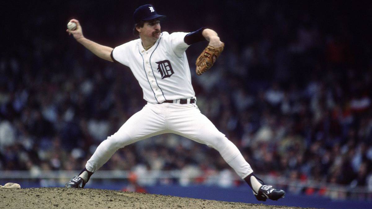 Jack Morris lanza una pelota en duelo de los Tigers