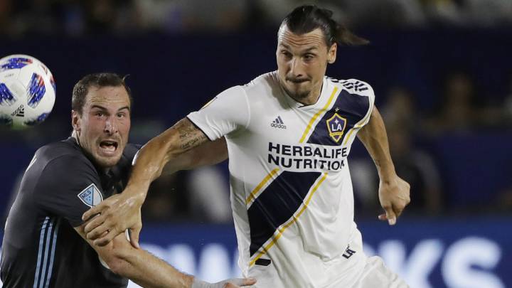 Además, el mexicano Jonathan Dos Santos dejó el campo por una lesión; ni Zlatan Ibrahimovic ni Ola Kamara pudieron anotar esta noche en casa.