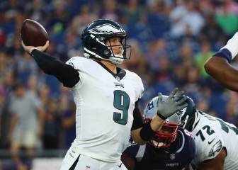 Eagles, en problemas; Nick Foles sale lesionado