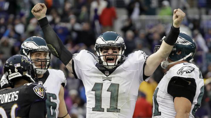 Carson Wentz celebra en duelo frente a los Ravens