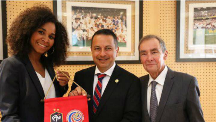 Costa Rica firmó alianza con el campeón del mundo