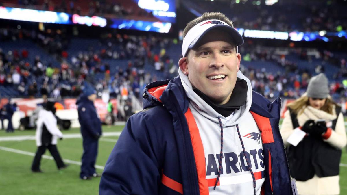 Josh McDaniel en juego de playoffs de los Patriots