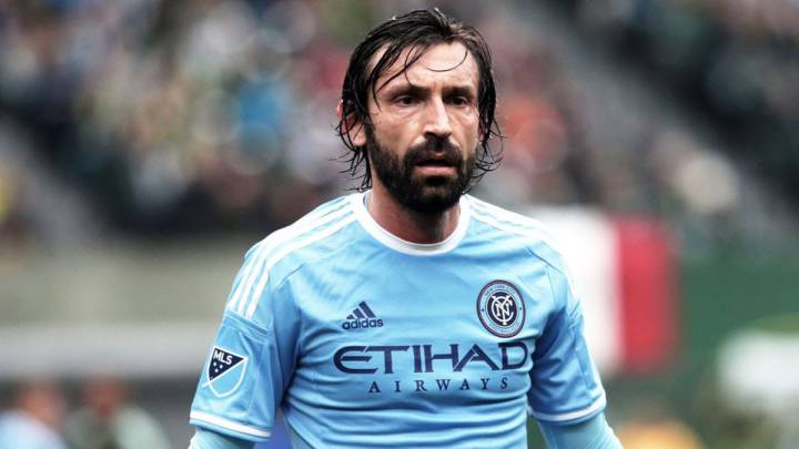 Andrea Pirlo no piensa en salir del retiro pese a ofertas