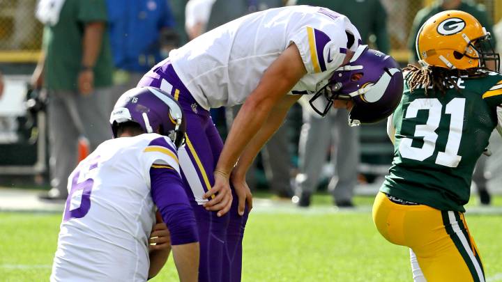 Daniel Carlson después de fallar un gol de campo