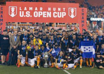El festejo hondureño en el título del Houston Dynamo en la US Open Cup