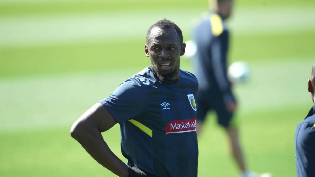 Usain Bolt, con límite para cumplir su sueño de ser futbolista