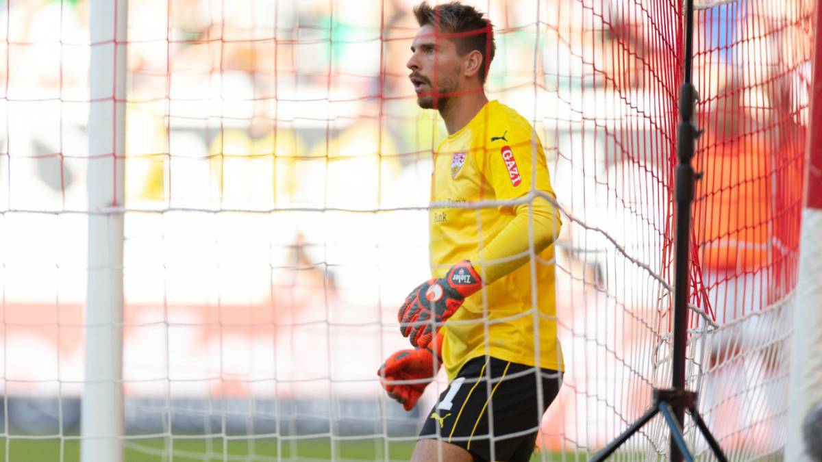 Irreal jugada la que se vivió este sábado en la Bundesliga con el duelo Stuttgart vs Werder Bremen. El protagonista fue Robert Zieler y no lo podía creer