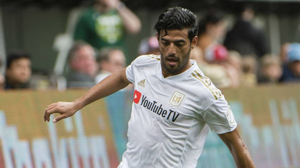 La gran jugada en defensa de Carlos Vela que aplauden en LA