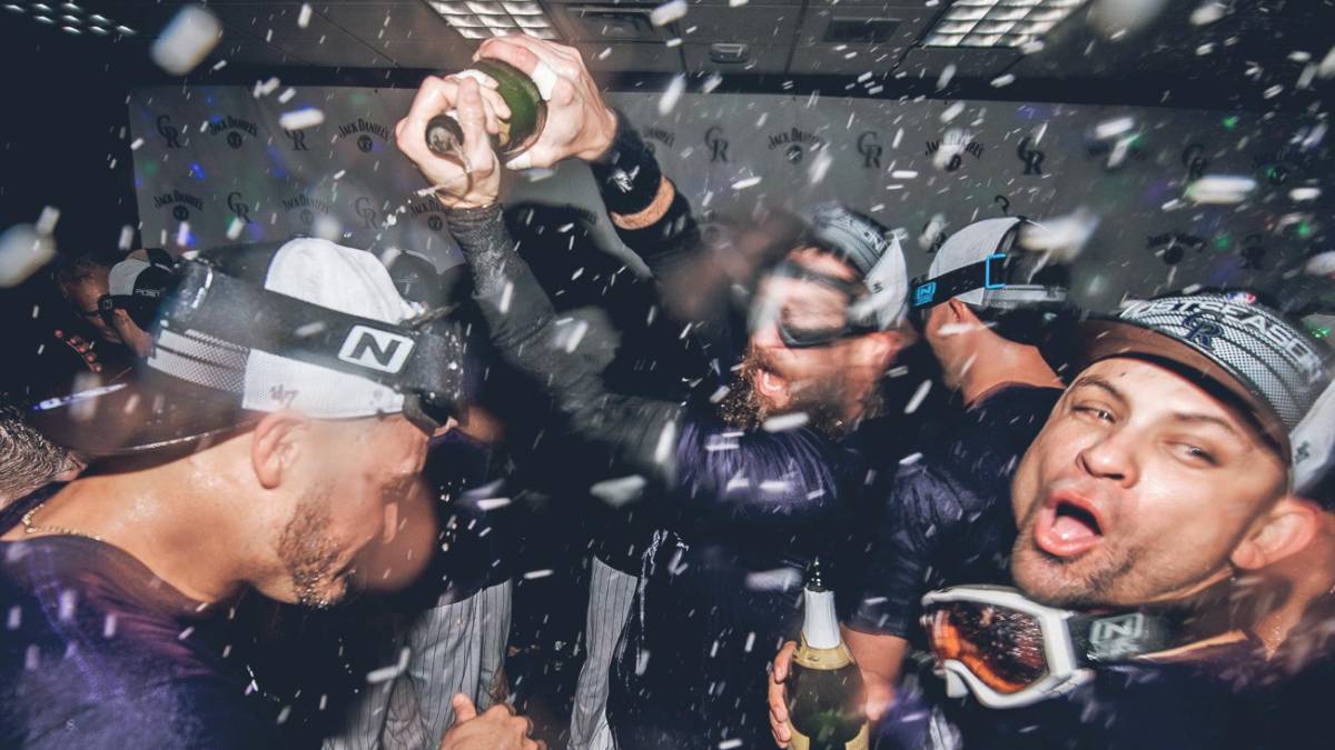 Novena de los Rockies festejan