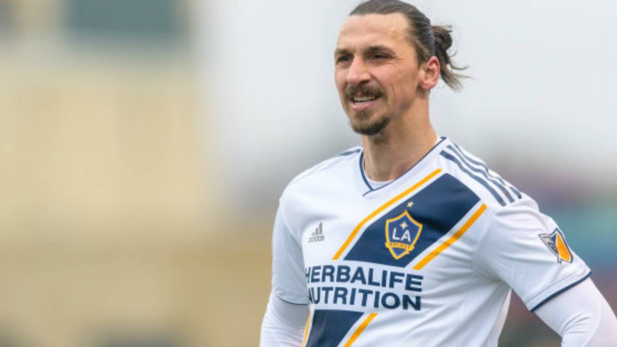 Zlatan Ibrahimovic regresaría a Milan en 2019 — Rumor en Europa