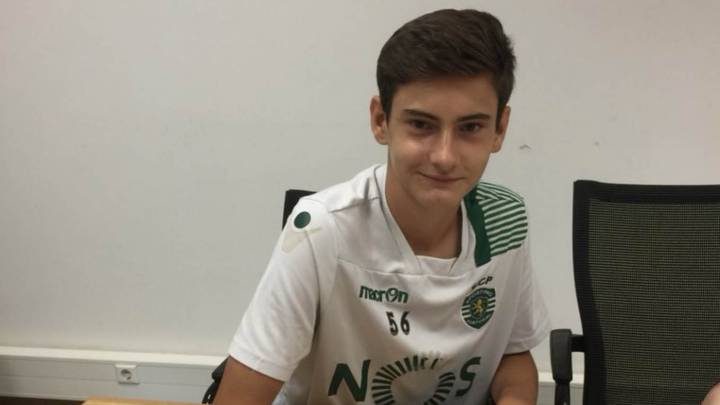 Patrick Leal dejó la academia de New England Revolution este martes para incorporarse a las fuerzas básicas de Sporting de Lisboa en Portugal.
