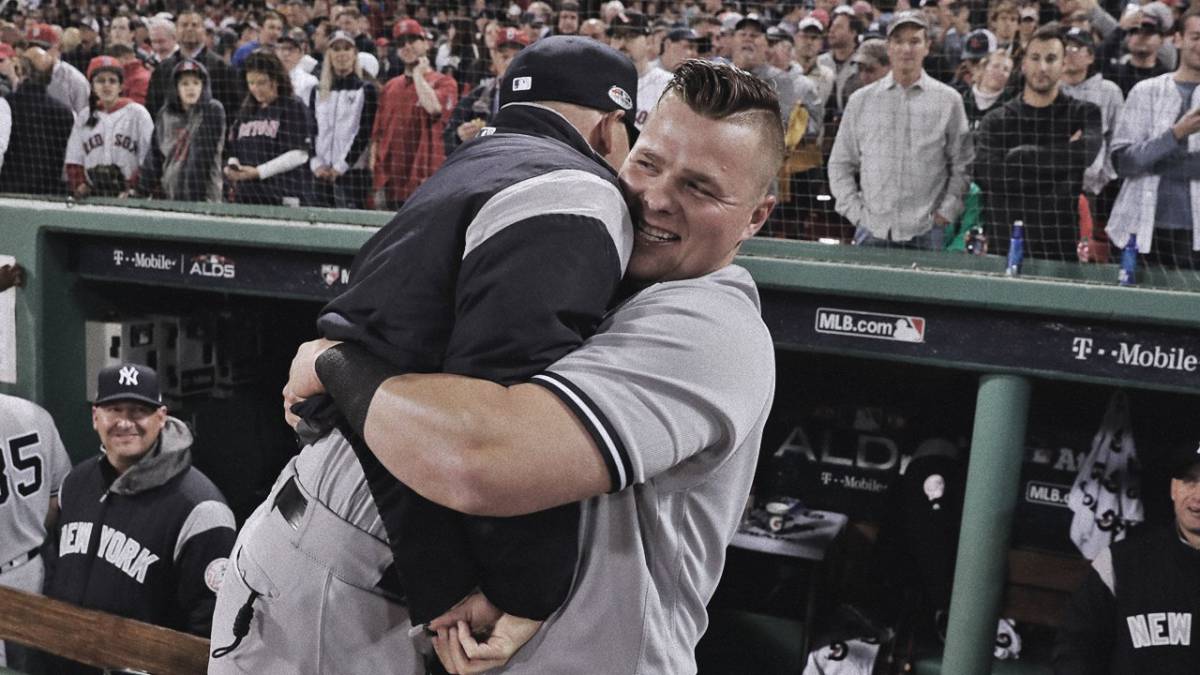 Luke Voit celebra carrera
