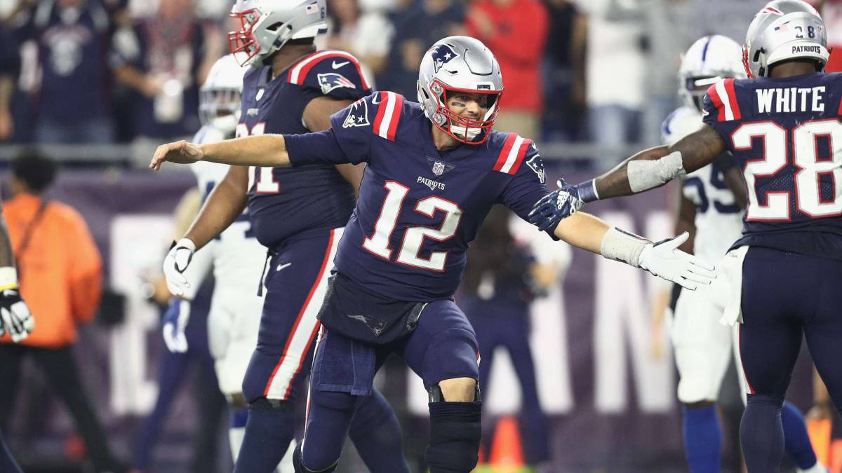Tom Brady celebra anotación