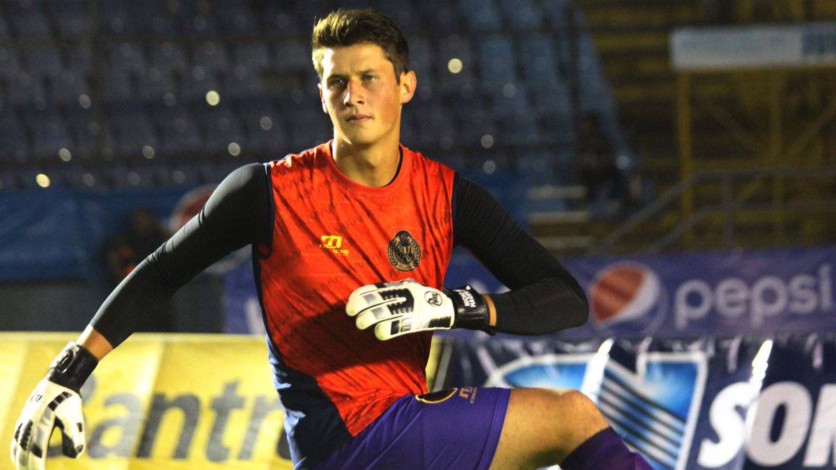Portero guatemalteco a prueba 10 días con Pachuca