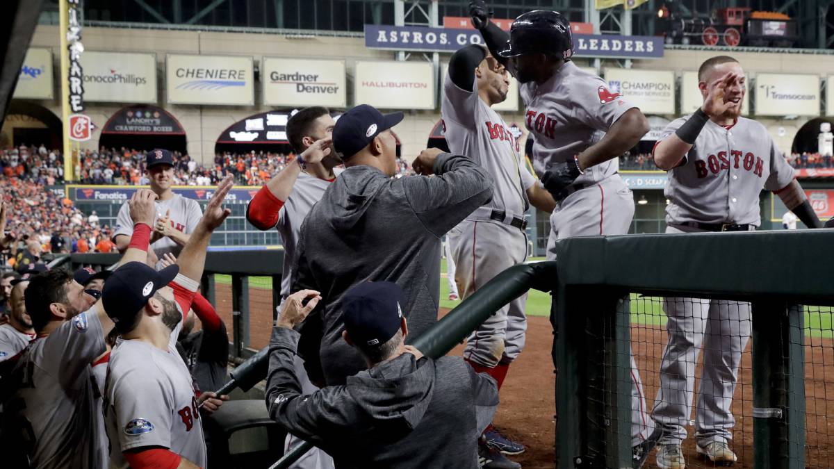 Dugout de los Red Sox en el Minute Maid Park