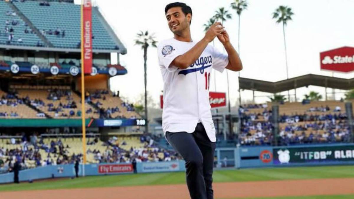 Vela y Los Ángeles FC desean suerte a los Dodgers en juego 7