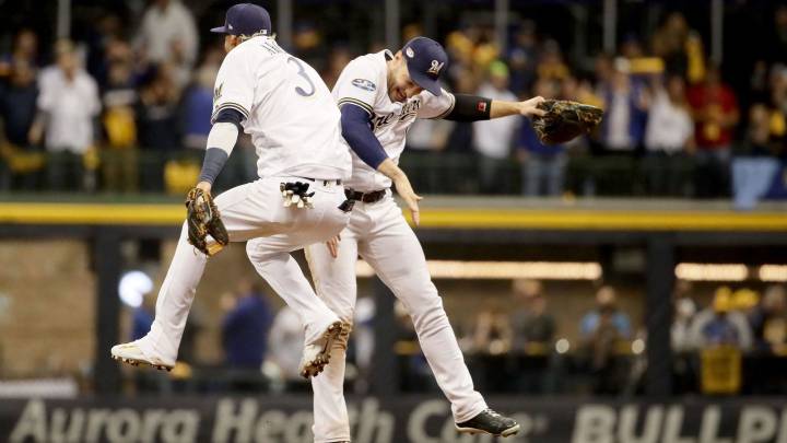 Milwaukee gana a Dodgers y lo dejan para el Juego 7