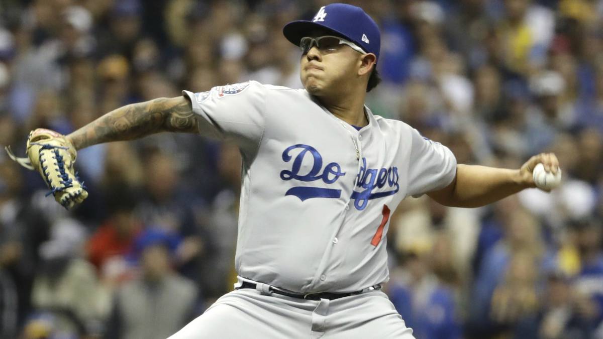 El mexicano perdió a un familiar, así que sus compañeros tuvieron un gran gesto con él en la celebración de Dodgers por el pase a la Serie Mundial